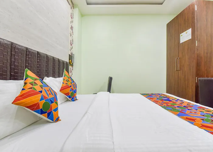 Fabhotel Shiv Chhaya